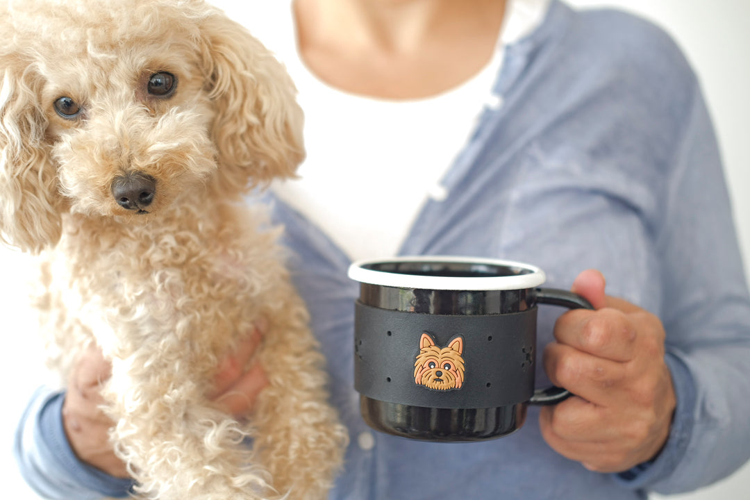 Customizable Enamel Mug With Leather Sleeve - Black With White Rim Enamel Mug - Bonheim