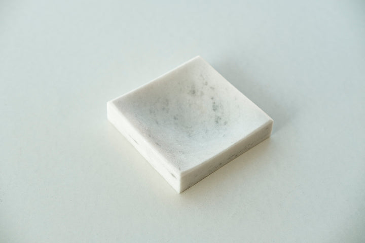 Handmade Patinated Sivec White Marble Dish - Bonheim