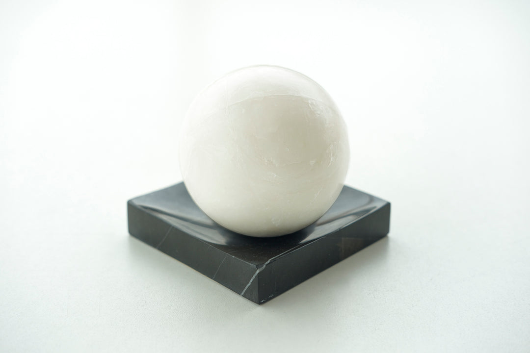 Sphere Soap Bar and Bruno Perla Black Marble Soap Dish - Bonheim