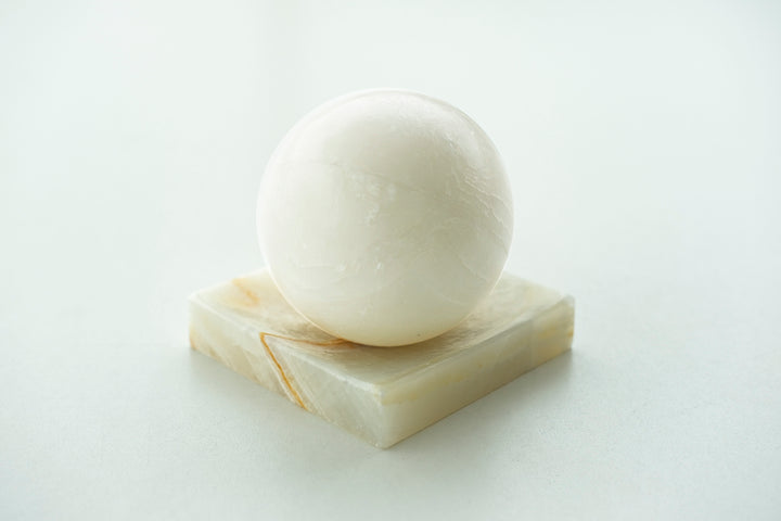 Sphere Soap Bar and Cream Onyx Marble Soap Dish - Bonheim