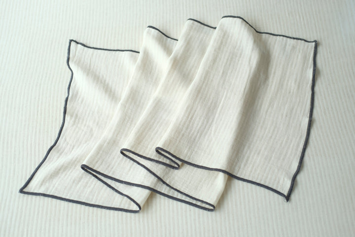 Striped Linen Table Runner - Bonheim