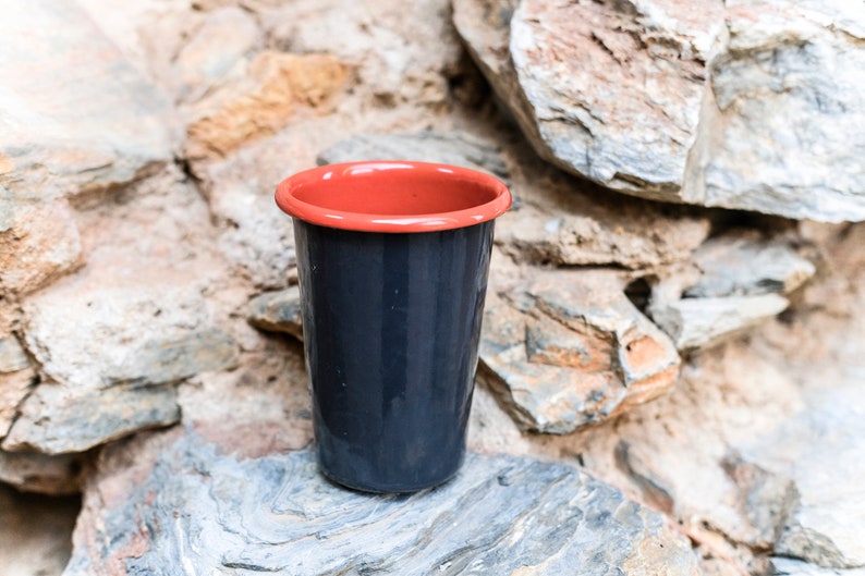 Anthracite With Salmon Red Rim Enamel Tumbler Cup - Bonheim