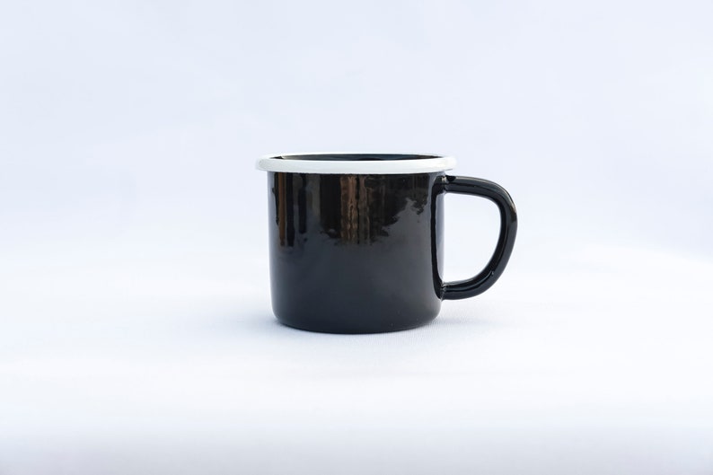 Black With White Rim Enamel Mug - Bonheim